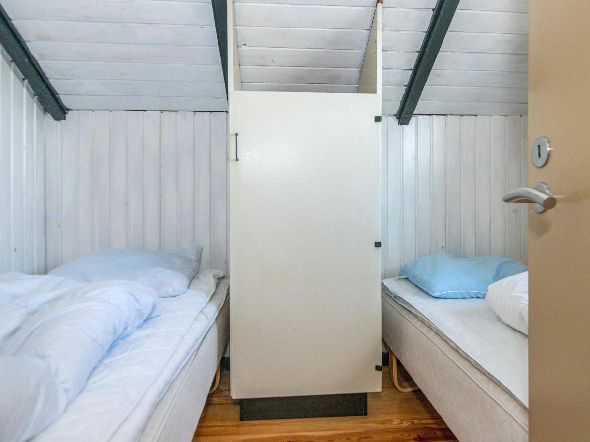 6 Person Holiday Home In R M Tagholm Exteriör bild